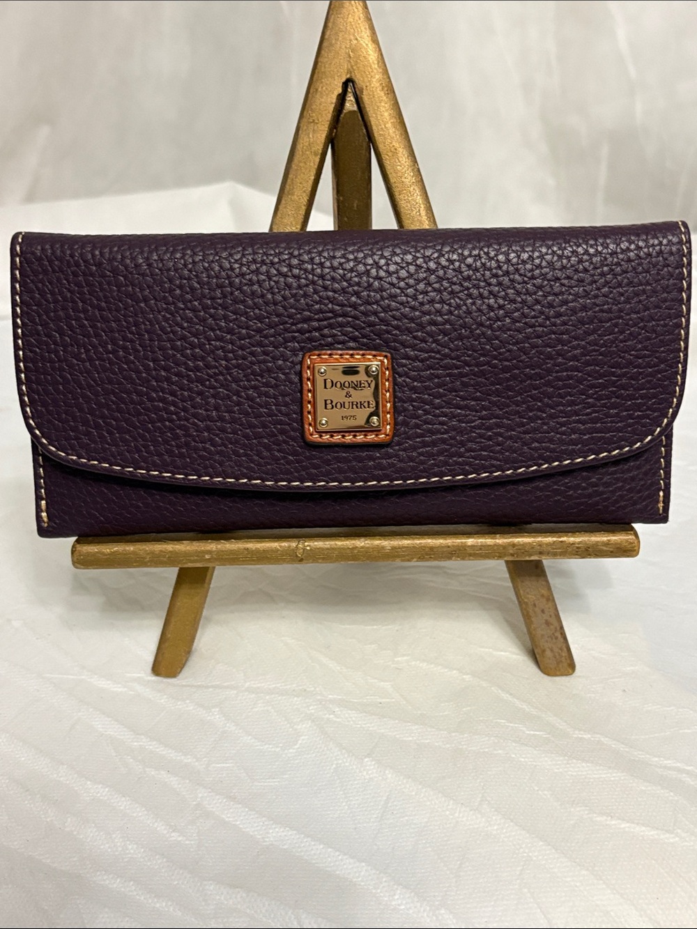 Dooney & Bourke Leather Continental Wallet NWOT